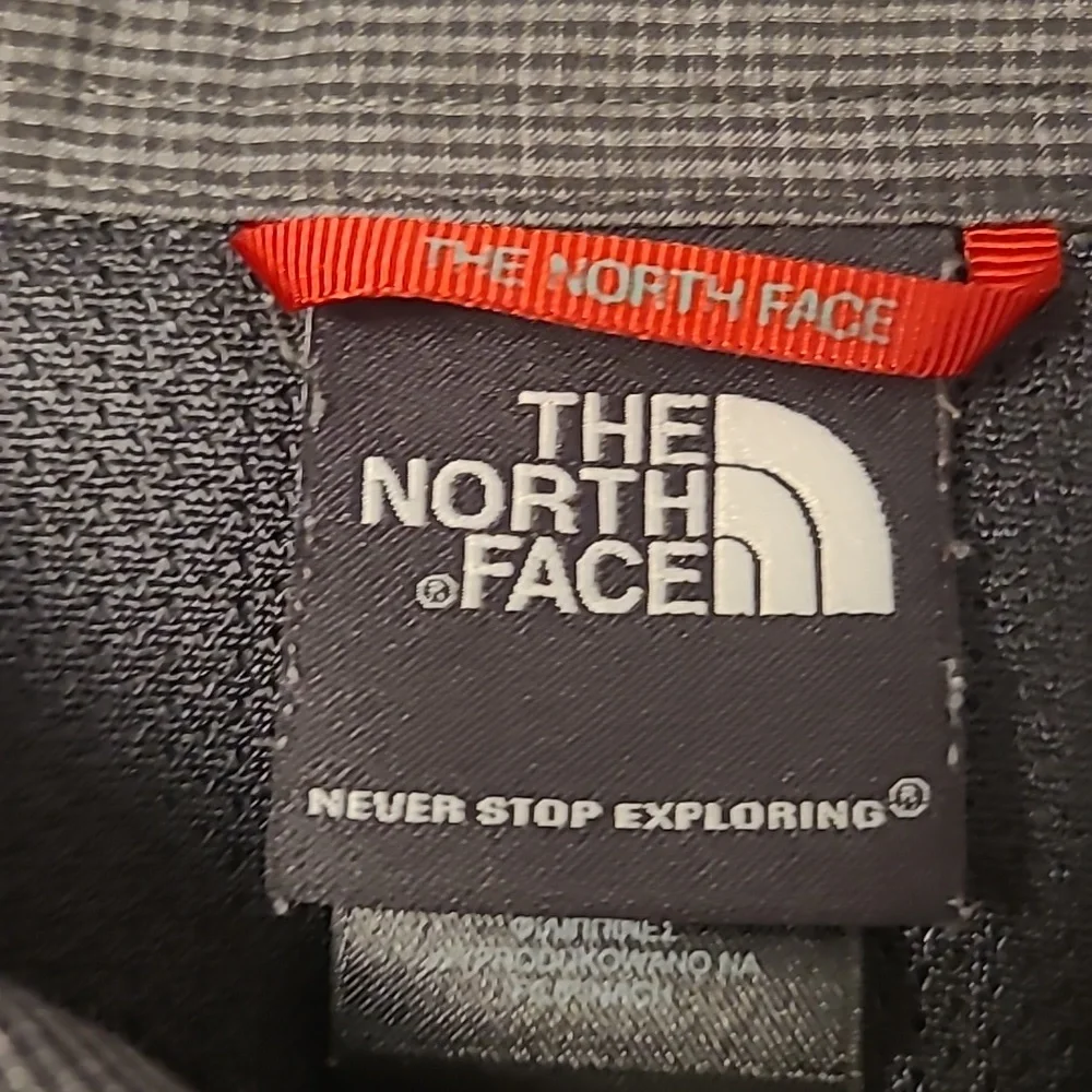 Northface Mens Long Sleeve Snap‎ Up size M